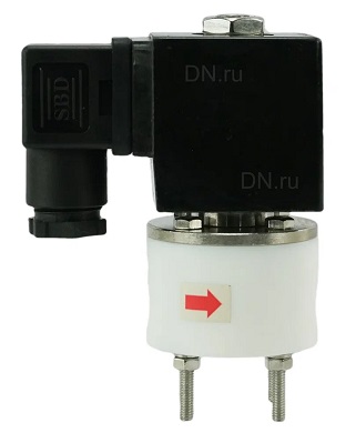 Клапан электромагнитный соленоидный двухходовой DN.ru-DHF11-5 (НО), Ду8 (1/4 дюйм) Ру4 корпус - PTFE с антикоррозийным покрытием, уплотнение - VITON, резьба G, с катушкой 24В
